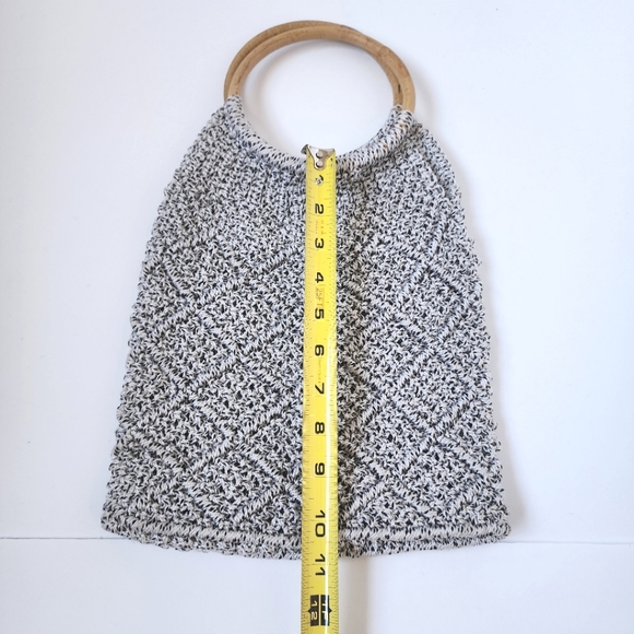 Handheld Woven summer bag wood circle handle - Picture 3 of 5